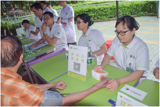 暨南大学崇爱医院耳鼻喉科义诊走进麓湖小区